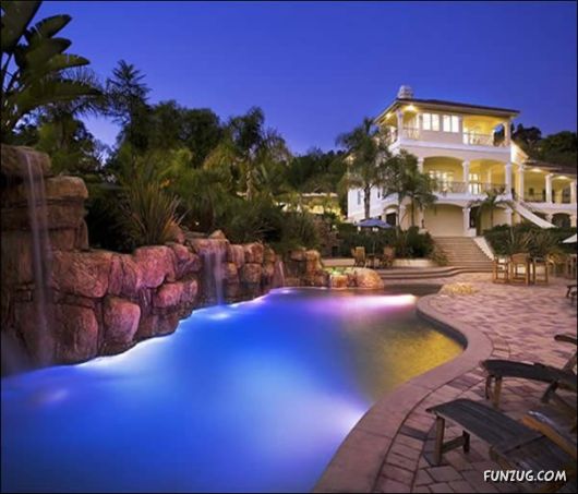 Most Spectacular Contemporary Home Swimming Pools