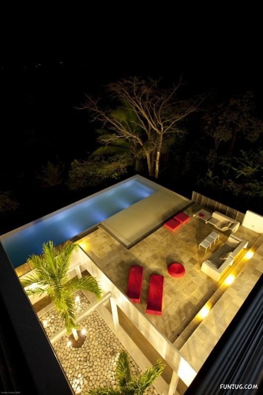 Most Spectacular Contemporary Home Swimming Pools