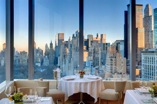 Amazing Restaurants With Incredible Views  