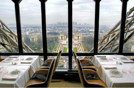 Amazing Restaurants With Incredible Views  