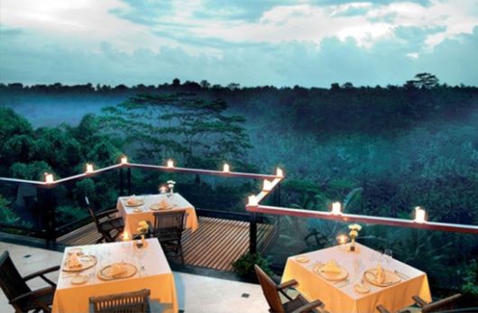 Amazing Restaurants With Incredible Views  