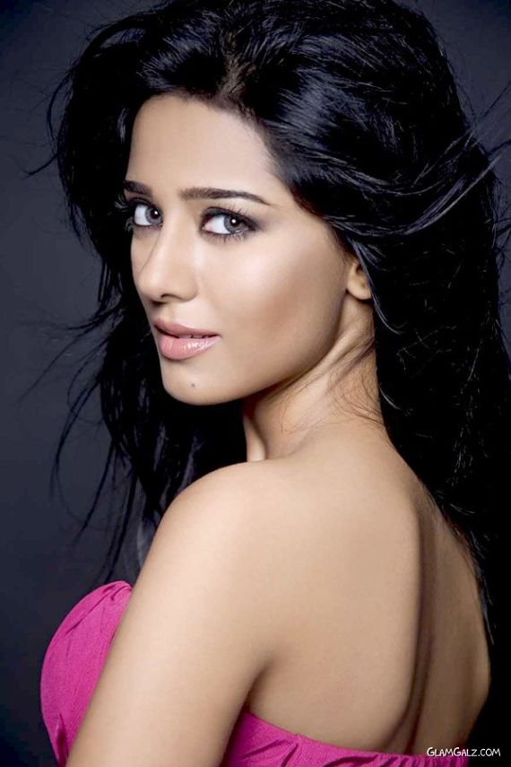 Amrita Rao Exclusive Photo Gallery 