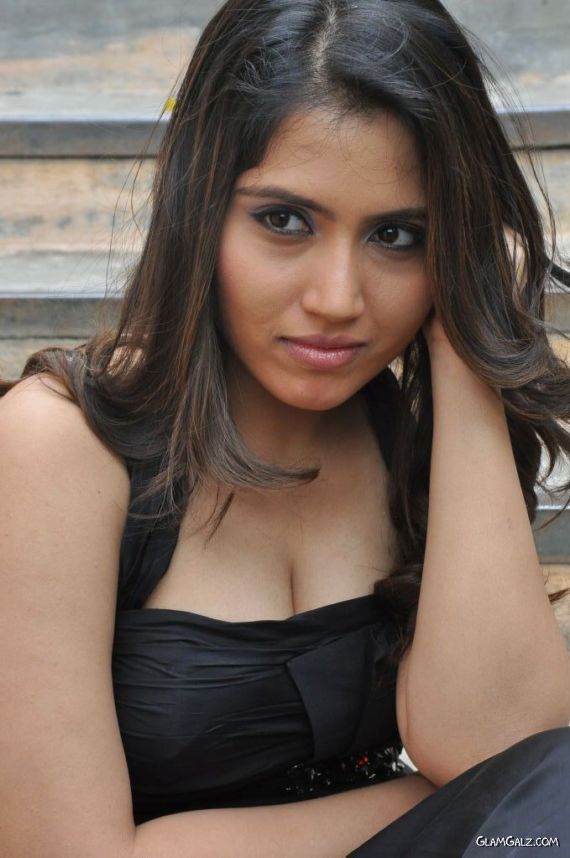 Tollywood Actress Tripura Photoshoot