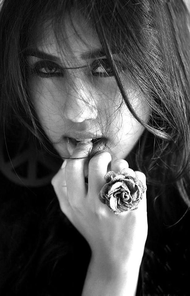 MTV VJ Scarlett Rose In Latest Shoot