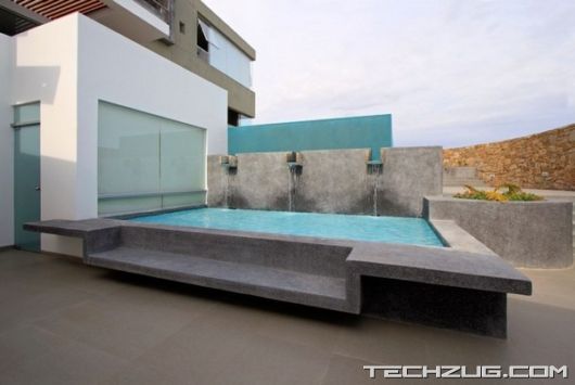 Most Spectacular Contemporary Home Swimming Pools